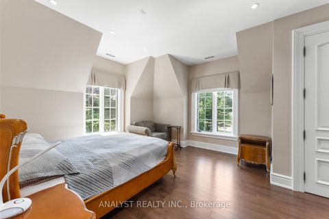 Photo 23 at 86 Eden Vale Drive, King City, King