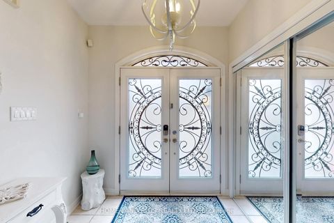 Photo 1 at 48 Langhorst Crescent E, Jefferson, Richmond Hill