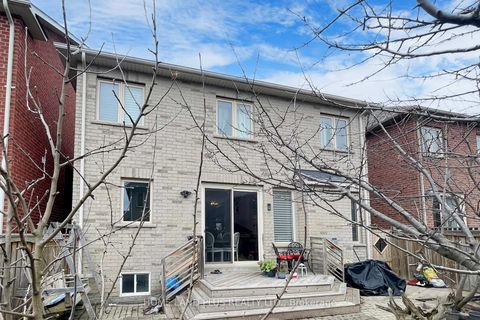 Photo 38 at 48 Langhorst Crescent E, Jefferson, Richmond Hill