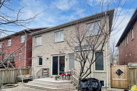 Photo 39 at 48 Langhorst Crescent E, Jefferson, Richmond Hill