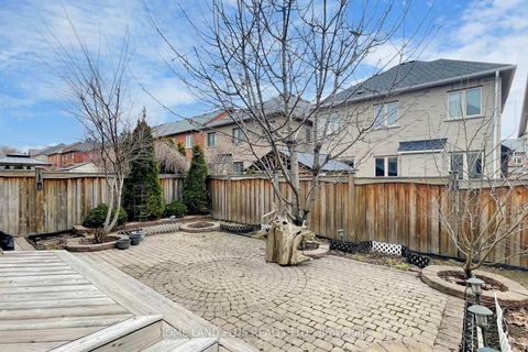 Photo 43 at 48 Langhorst Crescent E, Jefferson, Richmond Hill