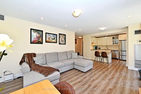 Photo 15 at 203 - 91 Townsgate Drive, Yorkhill, Vaughan