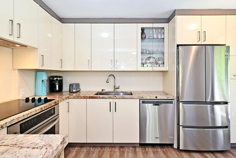 Photo 24 at 203 - 91 Townsgate Drive, Yorkhill, Vaughan