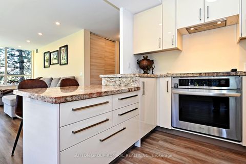 Photo 27 at 203 - 91 Townsgate Drive, Yorkhill, Vaughan