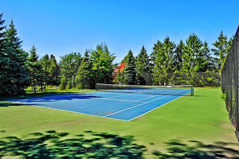 Photo 46 at 203 - 91 Townsgate Drive, Yorkhill, Vaughan