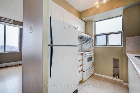 Photo 11 at 1003 - 5580 Sheppard Avenue E, Malvern, Toronto