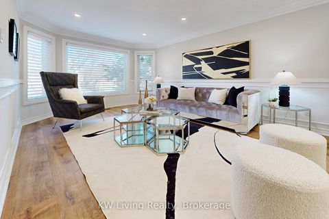 Photo 2 at 7 Kingmount Crescent, Bayview Hill, Richmond Hill