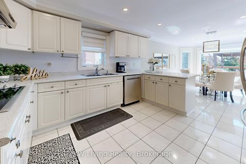 Photo 8 at 7 Kingmount Crescent, Bayview Hill, Richmond Hill