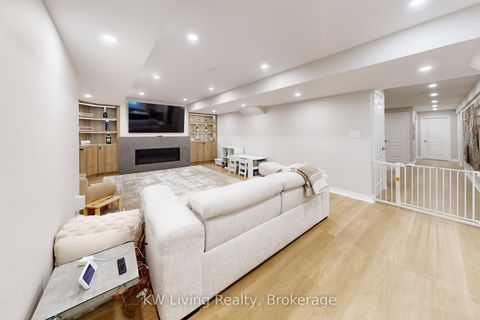 Photo 31 at 7 Kingmount Crescent, Bayview Hill, Richmond Hill