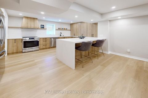 Photo 34 at 7 Kingmount Crescent, Bayview Hill, Richmond Hill