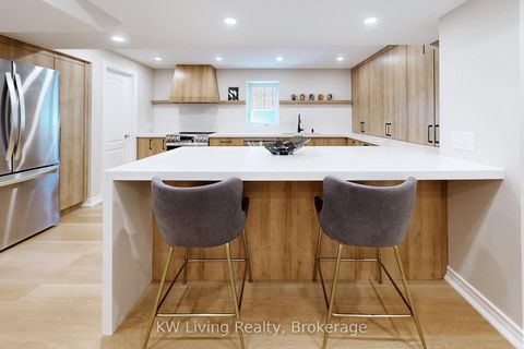 Photo 36 at 7 Kingmount Crescent, Bayview Hill, Richmond Hill