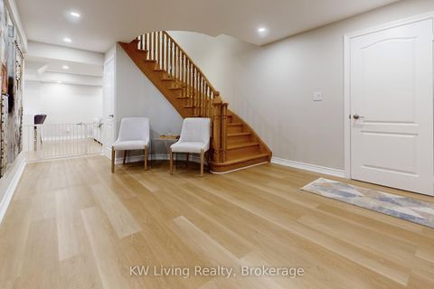 Photo 45 at 7 Kingmount Crescent, Bayview Hill, Richmond Hill