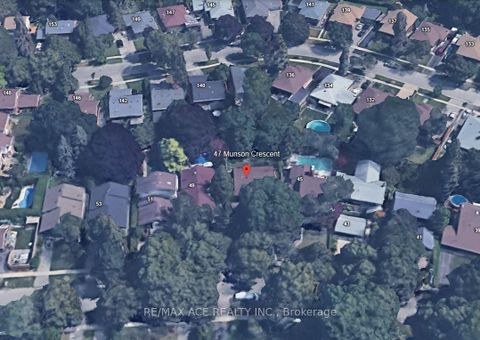 Photo 1 at 47 Munson Crescent, Bendale, Toronto