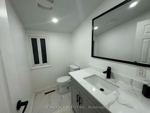 Photo 11 at 47 Munson Crescent, Bendale, Toronto