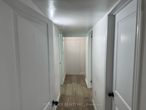 Photo 18 at 47 Munson Crescent, Bendale, Toronto