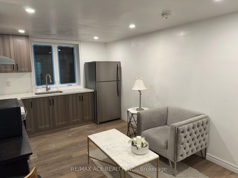 Photo 21 at 47 Munson Crescent, Bendale, Toronto