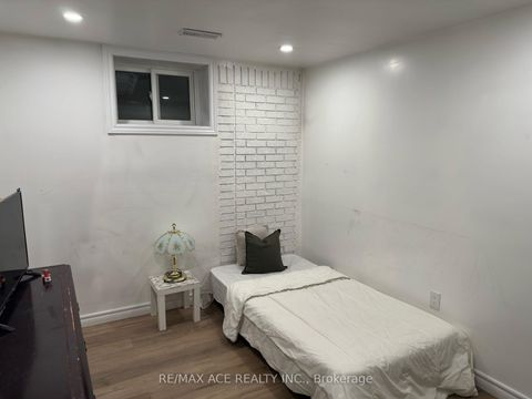 Photo 22 at 47 Munson Crescent, Bendale, Toronto