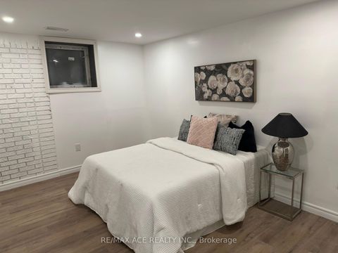 Photo 23 at 47 Munson Crescent, Bendale, Toronto