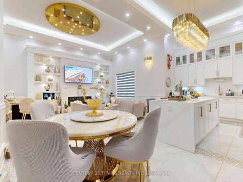 Photo 14 at 36 Craiglee Drive, Cliffside, Toronto