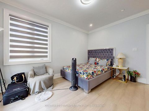 Photo 35 at 36 Craiglee Drive, Cliffside, Toronto