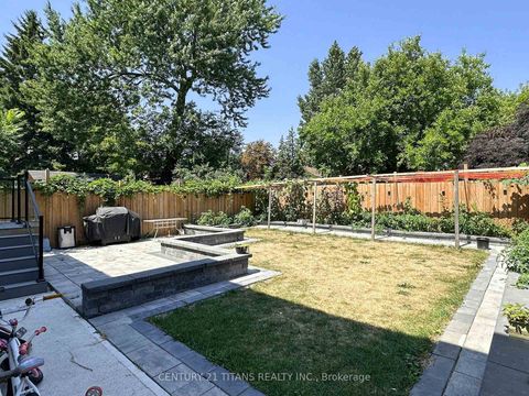 Photo 40 at 36 Craiglee Drive, Cliffside, Toronto