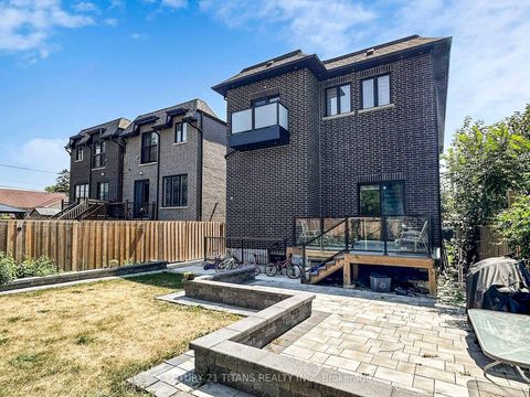 Photo 43 at 36 Craiglee Drive, Cliffside, Toronto