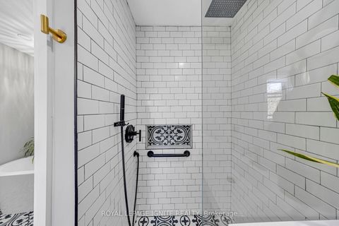 Photo 3 at 101 Gibbons Street, McLaughlin, Oshawa