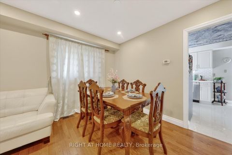 Photo 6 at 226 Manse Road, West Hill, Toronto