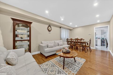 Photo 8 at 226 Manse Road, West Hill, Toronto