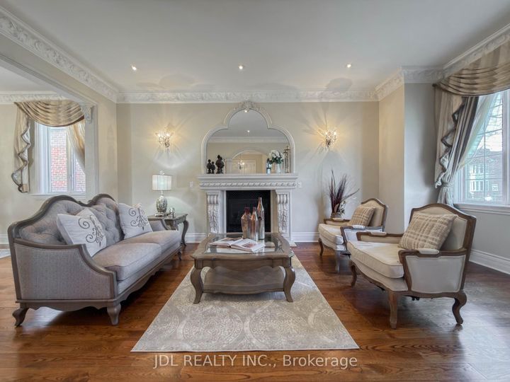 Photo 2 at 200 Wilfred Avenue, Willowdale East, Toronto