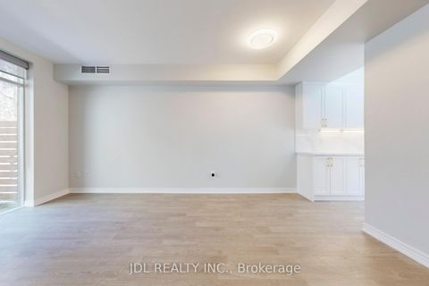 Photo 3 at Th8 - 31 Brunel Court, Waterfront Communities C1, Toronto