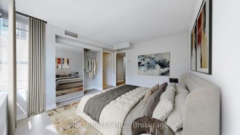 Photo 10 at Th8 - 31 Brunel Court, Waterfront Communities C1, Toronto