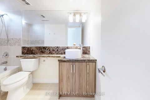Photo 12 at Th8 - 31 Brunel Court, Waterfront Communities C1, Toronto