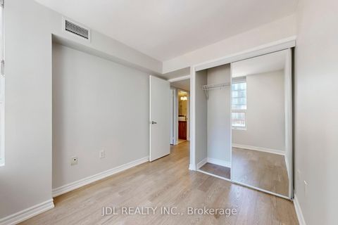 Photo 16 at Th8 - 31 Brunel Court, Waterfront Communities C1, Toronto