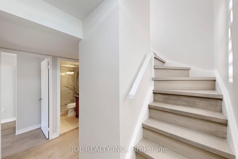 Photo 18 at Th8 - 31 Brunel Court, Waterfront Communities C1, Toronto