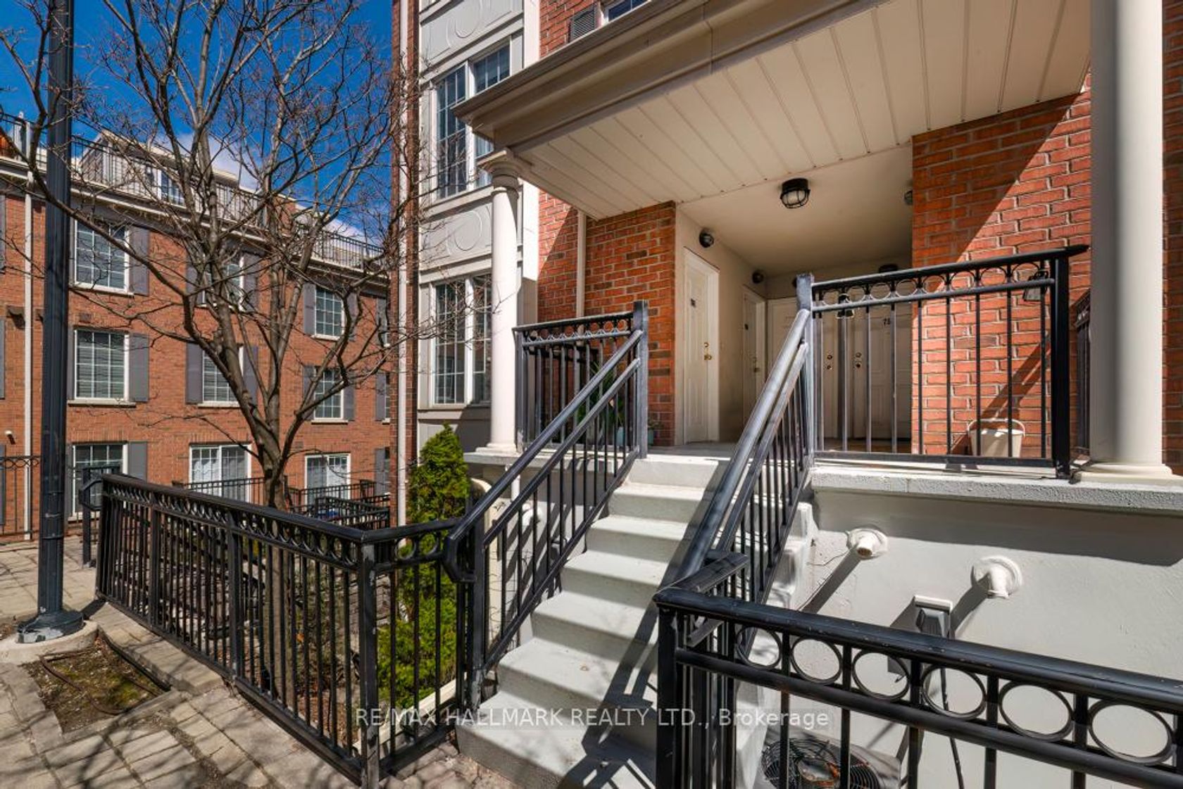 761 - 5 Everson Drive, Willowdale East, Toronto photo number 2