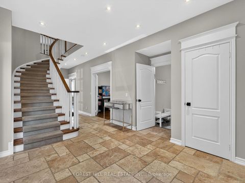 Photo 2 at 32 Mulholland Drive, Beverley Glen, Vaughan