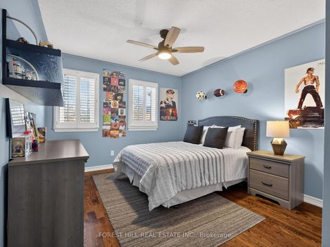 Photo 33 at 32 Mulholland Drive, Beverley Glen, Vaughan