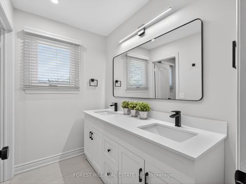 Photo 37 at 32 Mulholland Drive, Beverley Glen, Vaughan