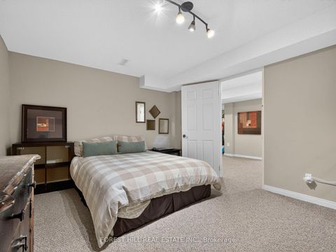 Photo 44 at 32 Mulholland Drive, Beverley Glen, Vaughan