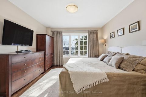 Photo 13 at 401 Terry Carter Crescent, College Manor, Newmarket