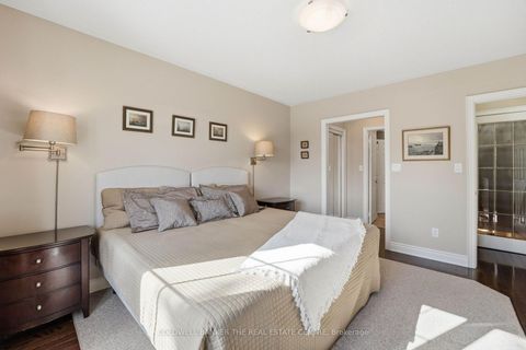 Photo 14 at 401 Terry Carter Crescent, College Manor, Newmarket