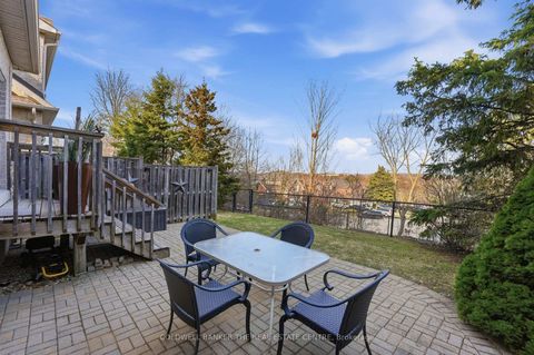 Photo 27 at 401 Terry Carter Crescent, College Manor, Newmarket