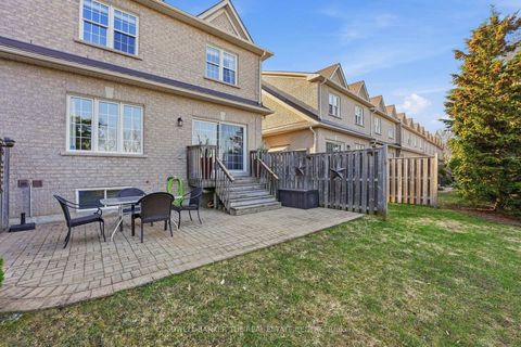 Photo 29 at 401 Terry Carter Crescent, College Manor, Newmarket