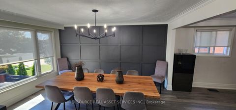 Photo 3 at 438 Woodbridge Avenue, West Woodbridge, Vaughan