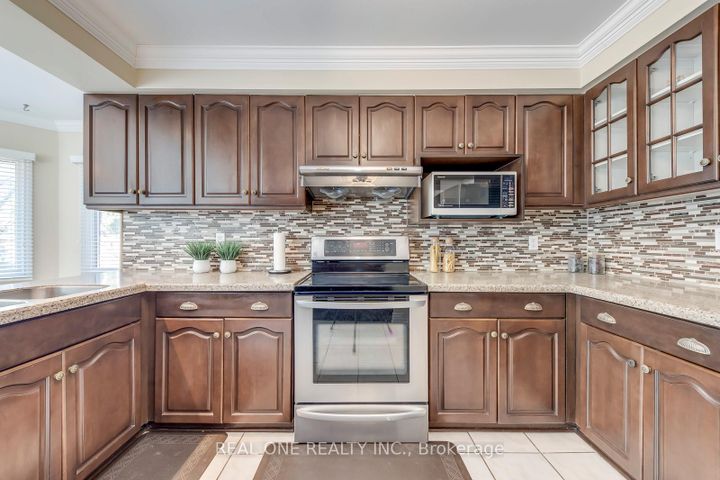 Photo 17 at 1201 Creekside Drive, WC Wedgewood Creek, Oakville