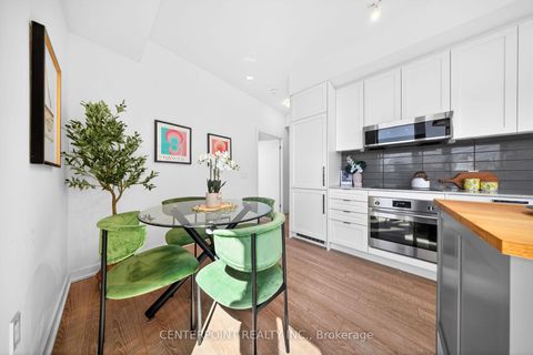Photo 2 at 519 - 250 Lawrence Avenue W, Lawrence Park North, Toronto