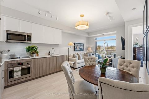 Photo 6 at 508 - 223 St Clair Avenue W, Casa Loma, Toronto