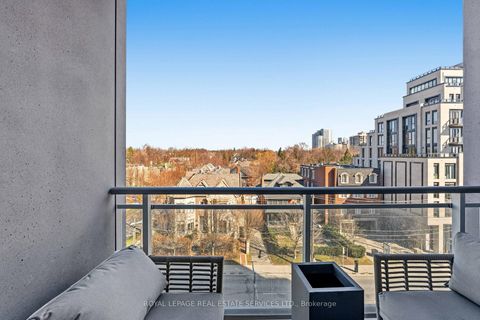 Photo 18 at 508 - 223 St Clair Avenue W, Casa Loma, Toronto