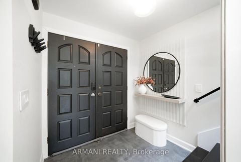 Photo 5 at 11 Gotham Court, Amesbury, Toronto